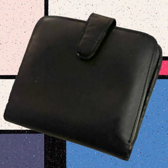 Coach Vintage Black Leather Wallet With Extra Kiss Lock Feature - Picture 1 of 13